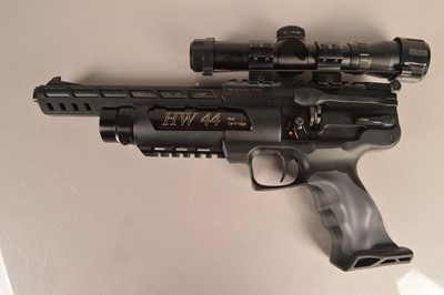 Lot 889 - A Weihrauch HW44 PCP Air Pistol