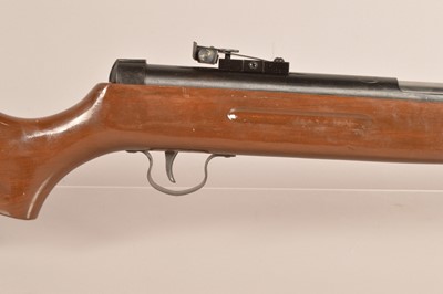 Lot 921 - A Snow Peak Under lever .22 air rifle