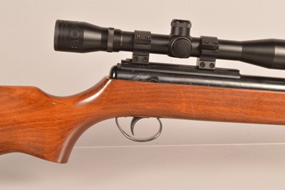 Lot 931 - A BSA Lightning .22 Break Barrel rifle