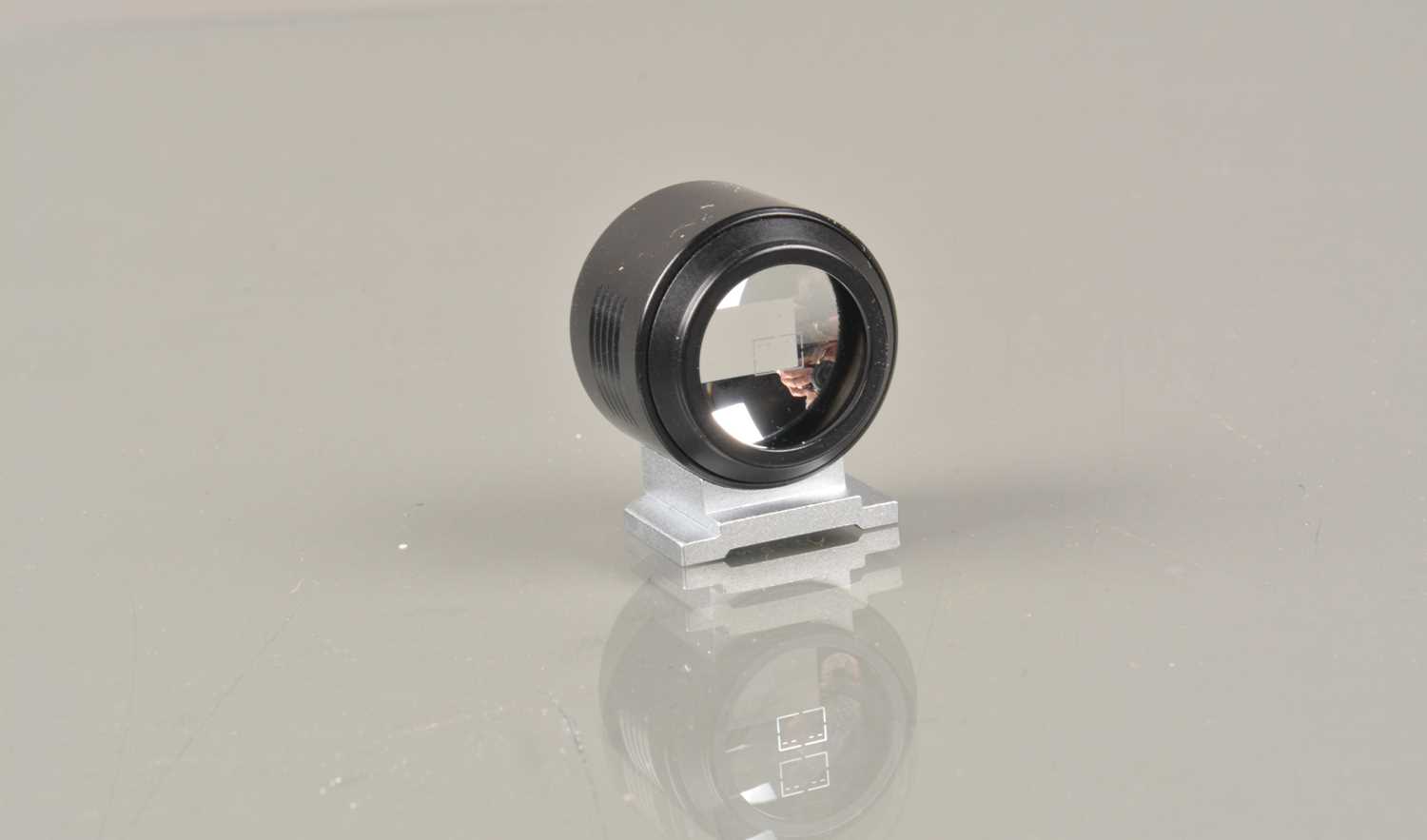 Lot 13 - A Voigtländer 75mm View Finder
