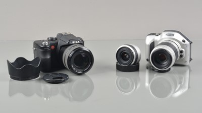 Lot 61 - A Leica V-LUX 1 Digital Camera