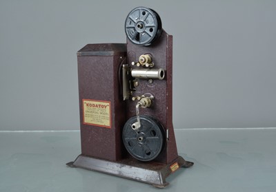 Lot 314 - A Kodak Universal Model Kodatoy 16mm Cine Projector