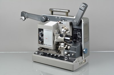Lot 367 - A Bell and Howell Filmosound TQI 16mm Cine Projector