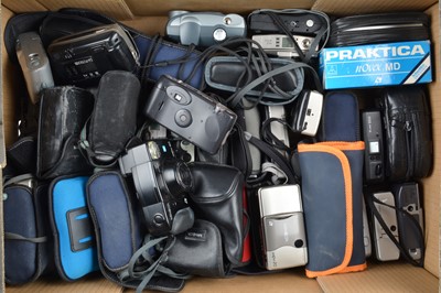 Lot 530 - A Tray of APS Cameras