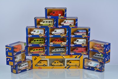 Lot 47 - Corgi 1980s Ford Commercial Models (28)