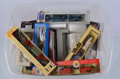 Lot 101 - Modern Diecast Vintage Vehicles (40+)