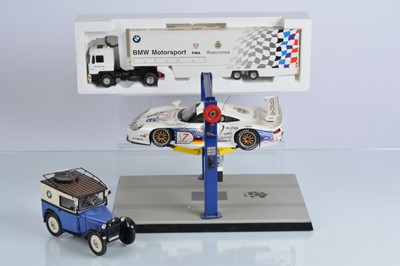 Lot 133 - 1:18 Scale Diecast Models (10)