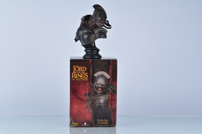 Lot 225 - A Sideshow Weta Uruk-Hai Swordsman Polystone Bust