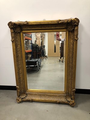Lot 26 - A 19th century giltwood framed mirror