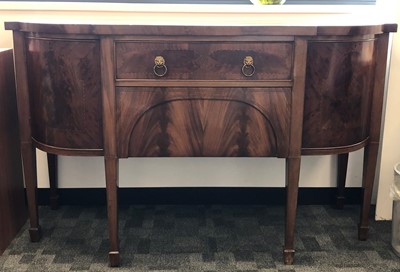 Lot 36 - An Edwardian mahogany sideboard