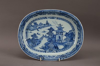 Lot 276 - A 19th century Chinese ceramic export-ware blue and white dish