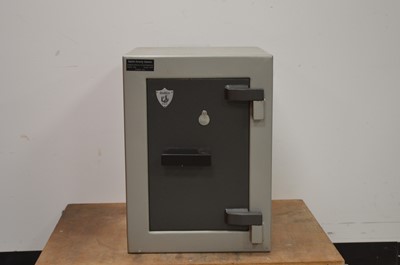 Lot 426 - A Dudley safe