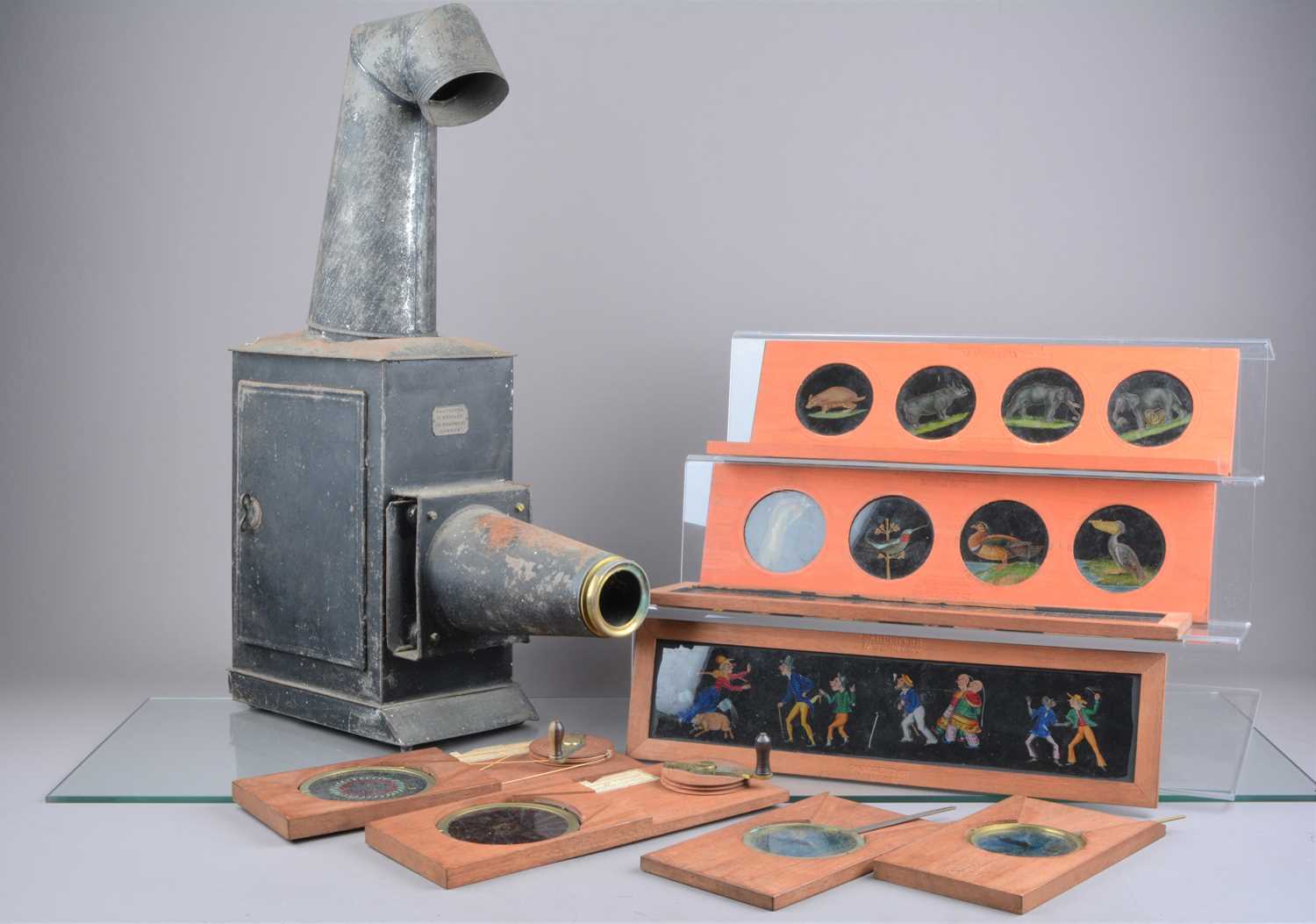 Lot 39 - Carpenter and Westley 'Improved Phantasmagoria Lantern' Outfit