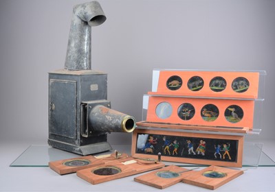 Lot 39 - Carpenter and Westley 'Improved Phantasmagoria Lantern' Outfit