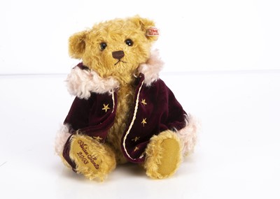 Lot 15 - A Steiff limited edition Asian Santa 2003