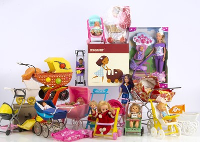 Lot 144 - Fashion doll size perambulators