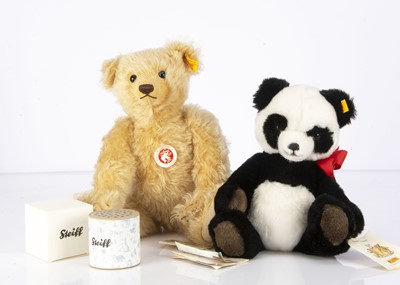 Lot 158 - Two Steiff yellow tag teddy bears