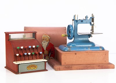 Lot 286 - A Vulcan child’s sewing machine