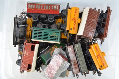 Lot 38 - Post-war Hornby 0 Gauge Rolling Stock (qty)