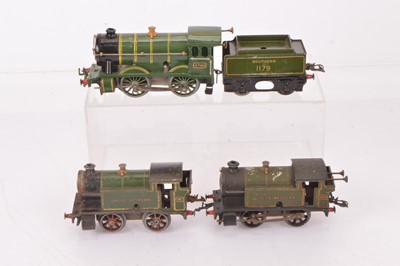 Lot 61 - Hornby 0 Gauge clockwork GWR Locomotives and SR Tender