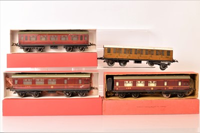 Lot 80 - Hornby 0 Gauge No 2 Corridor Coaches (4)