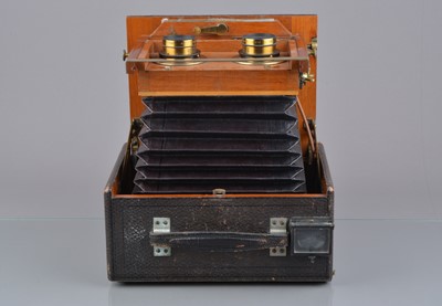 Lot 91 - A Rochester-type 6¼ x 4½ Stereo Camera