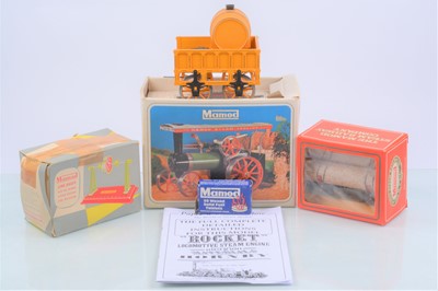 Lot 370 - A boxed Mamod TE1a Traction Engine RW2 0 Gauge Log Wagon and other items (qty)