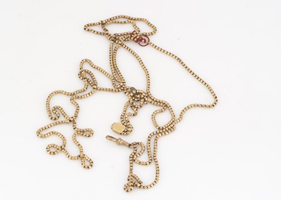 Lot 92 - A 19th Century yellow metal muff chain
