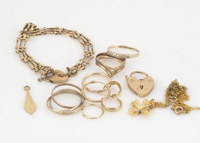 Lot 99 - A collection of gold