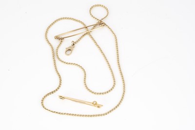 Lot 121 - A small collection of 9ct gold