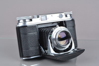 Lot 114 - A Voigtländer Vito III Rangefinder Camera