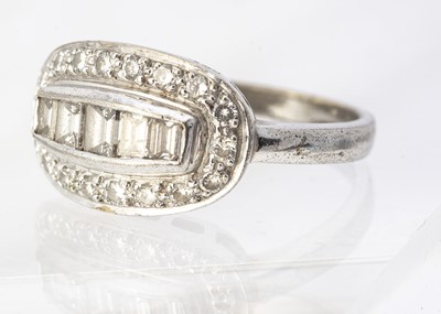 Lot 230 - A white gold diamond dress ring