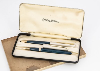 Lot 301 - A vintage Conway Stewart fountain pen and pencil set