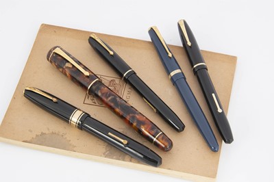 Lot 302 - Five Conway Stewart fountain pens