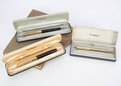 Lot 318 - Three vintage Parker 61 fountain pens