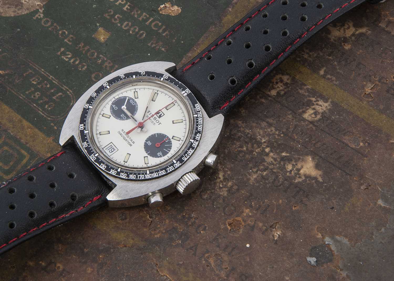 Lot 95 - A modern Tissot Seastar Navigator stainless steel manual wind wristwatch