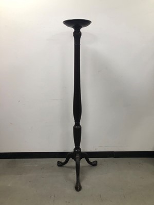 Lot 20 - A Victorian mahogany torcher