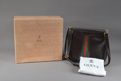 Lot 371 - A Gucci black leather ladies handbag