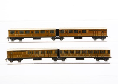 Lot 278 - Pair of Hornby-Dublo pre-war 00 Gauge 3-Rail D252 LNER 2-Coach Articulated Units