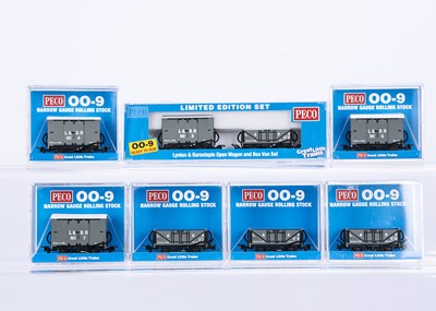Lot 117 - Peco 00-9 Lynton & Barnstaple Goods Wagons