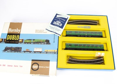 Lot 303 - Hornby-Dublo 00 Gauge 2-Rail 2050 Suburban Electric EMU Train Set