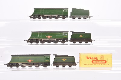 Lot 119 - Tri-ang TT Gauge BR green Merchant Navy 'Clan Line' Locomotives and Tenders