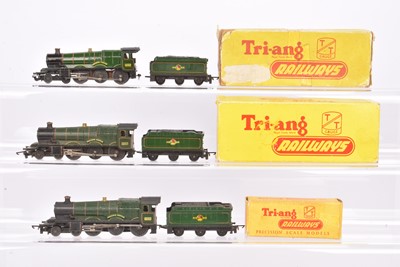 Lot 122 - Tri-ang TT Gauge BR green Castle Class 'Windsor Castle' Locomotives and Tenders