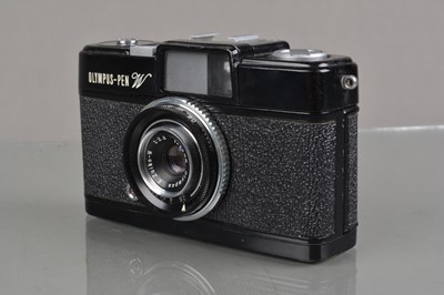 Lot 441 - An Olympus PEN W Half Frame Camera