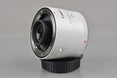 Lot 536 - A Canon Extender EF 2x III