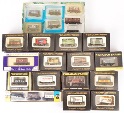 Lot 34 - N Gauge British Outline Goods Wagons (22)