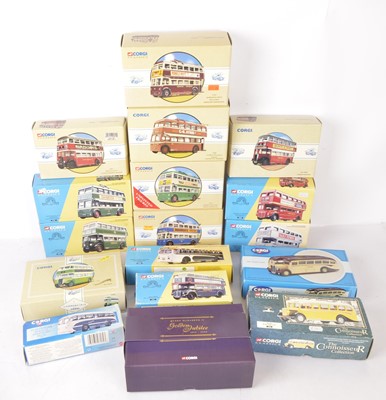 Lot 109 - Hornby Margate OO Gauge Diesel and Electric Locomotives and Coaches (8)