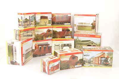 Lot 159 - Hornby OO Skaledale Trackside Infrastructure (14)