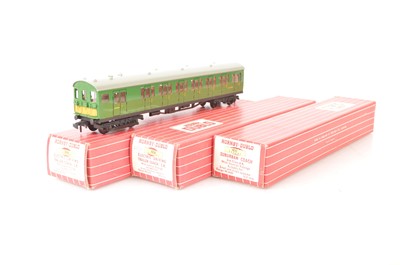 Lot 265 - Hornby-Dublo 00 Gauge Export unmotorised 2-Rail BR green EMU 3-Car Set