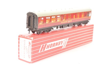Lot 276 - Hornby-Dublo 00 Gauge 2-Rail late issue 4071 BR maroon Restaurant car